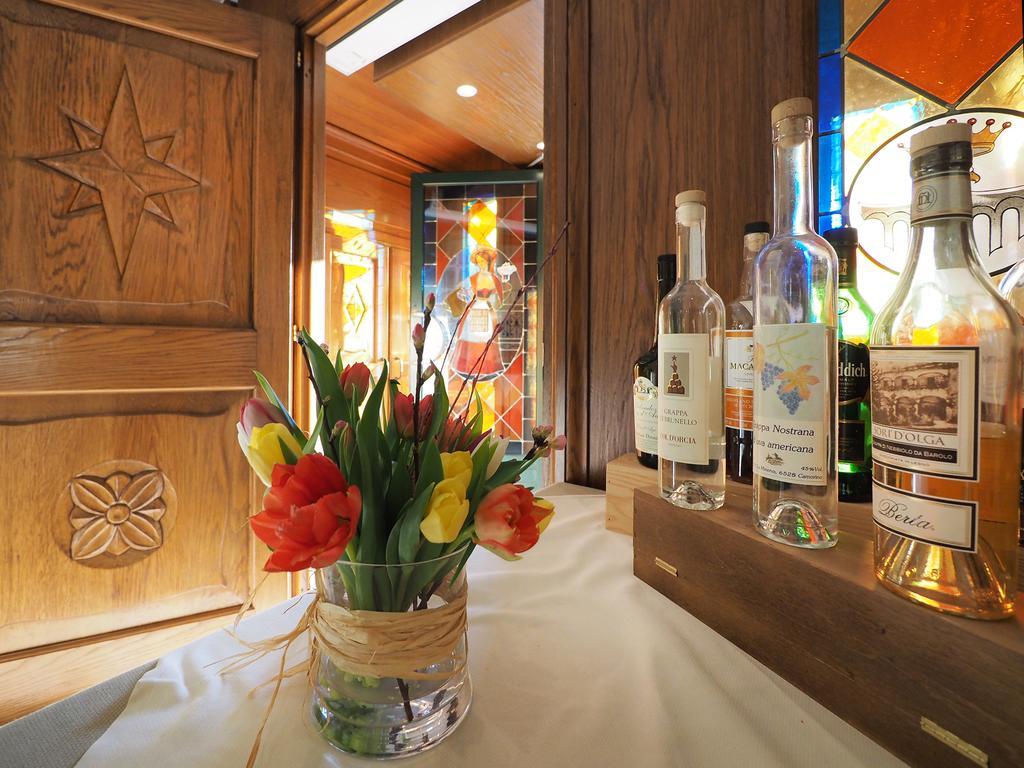 Ristorante Charme Hotel Tre Terre Ponte Brolla Dış mekan fotoğraf